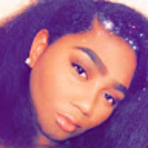 Meet your Posher, Kenisha